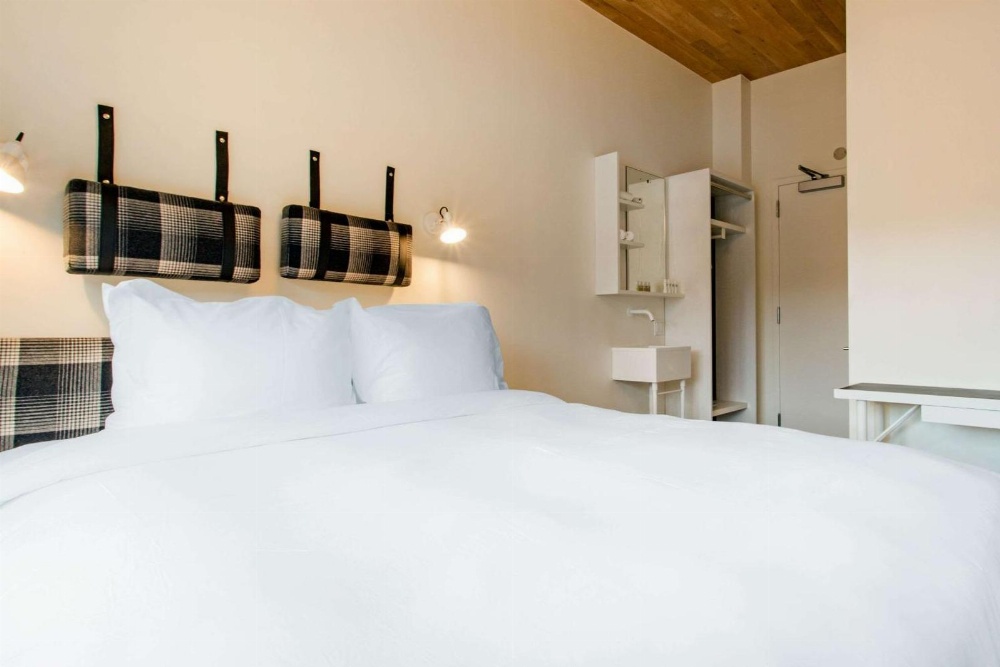 Gowanus Inn & Yard Main image